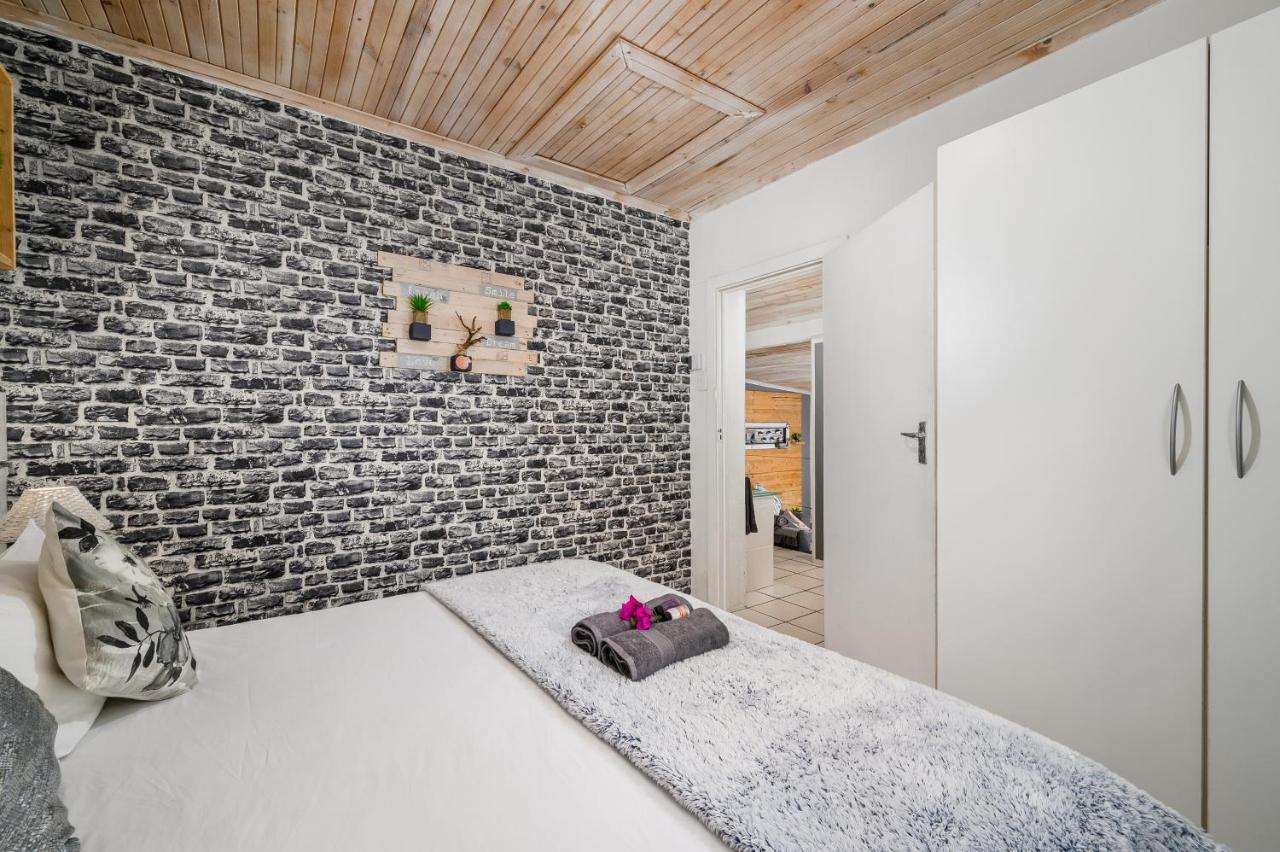 Апартаменты 302 On Old Sea View Road Chelsea Порт-Элизабет Экстерьер фото