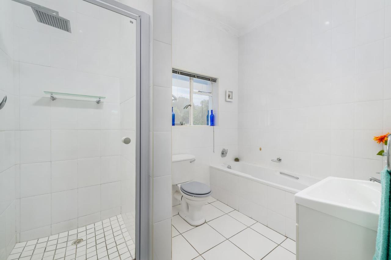 Апартаменты 302 On Old Sea View Road Chelsea Порт-Элизабет Экстерьер фото