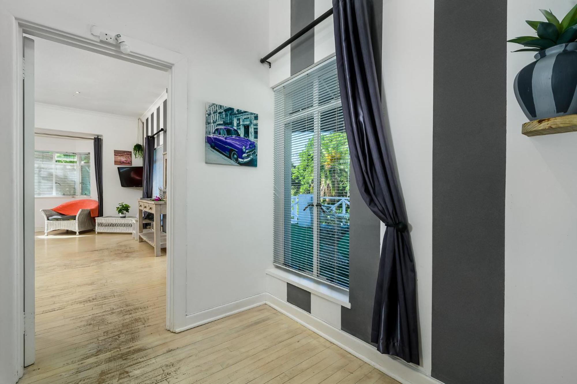 Апартаменты 302 On Old Sea View Road Chelsea Порт-Элизабет Экстерьер фото